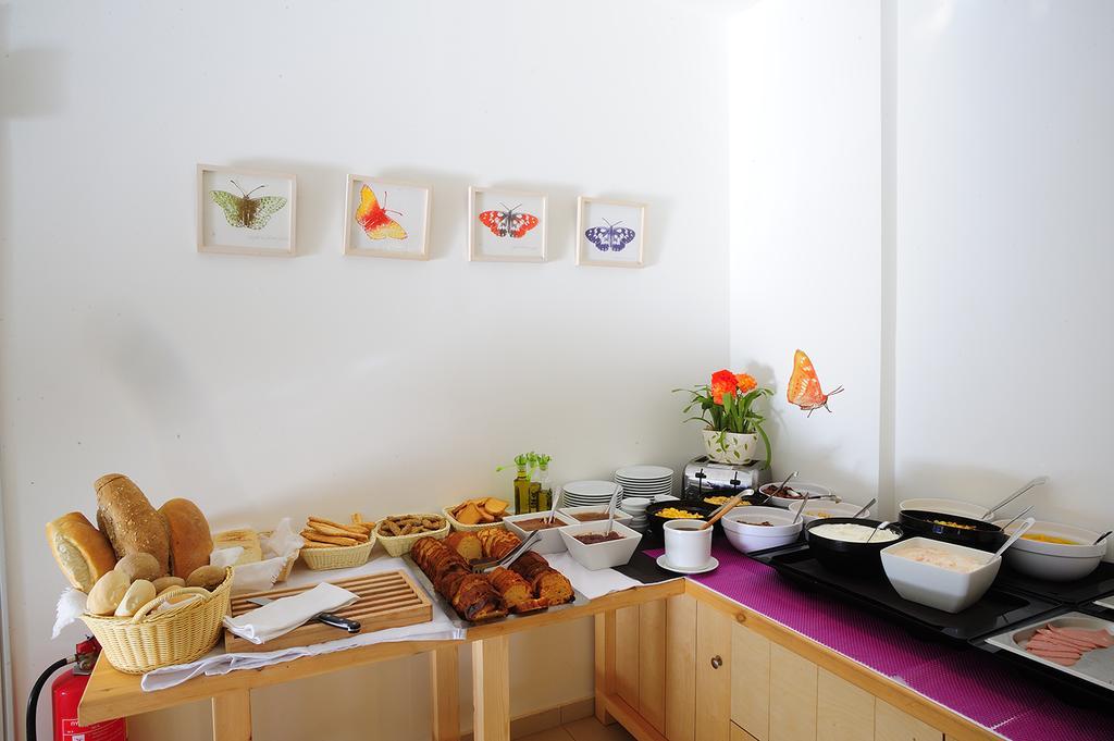 Maravel Star Art Hotel