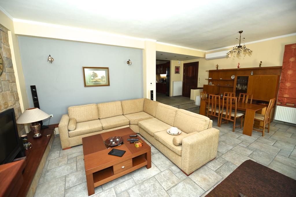 Antonia Beachfront