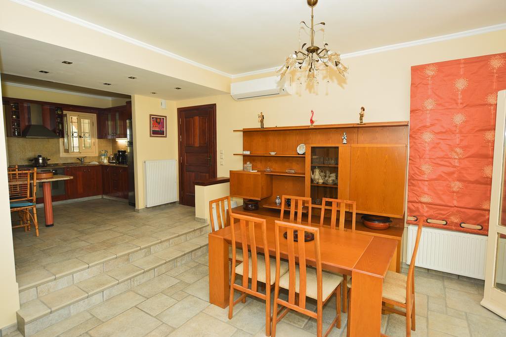 Antonia Beachfront
