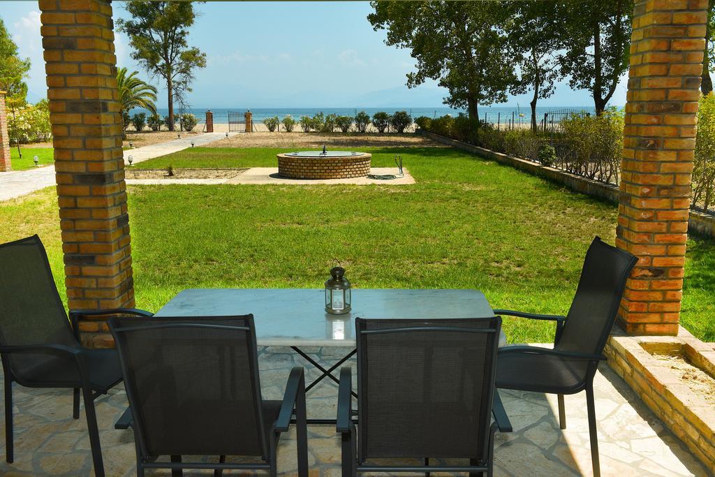 Antonia Beachfront Holiday home