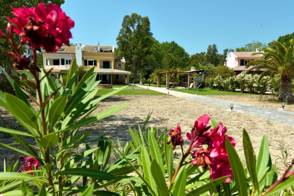 Antonia Beachfront Holiday home *