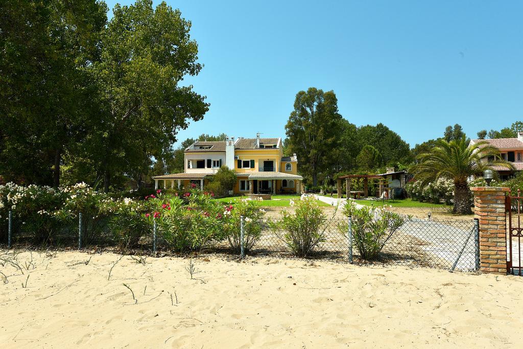 Holiday home Antonia Beachfront