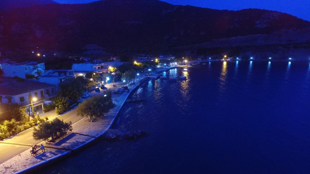 Le Due Sorelle Spilia (Central Greece)