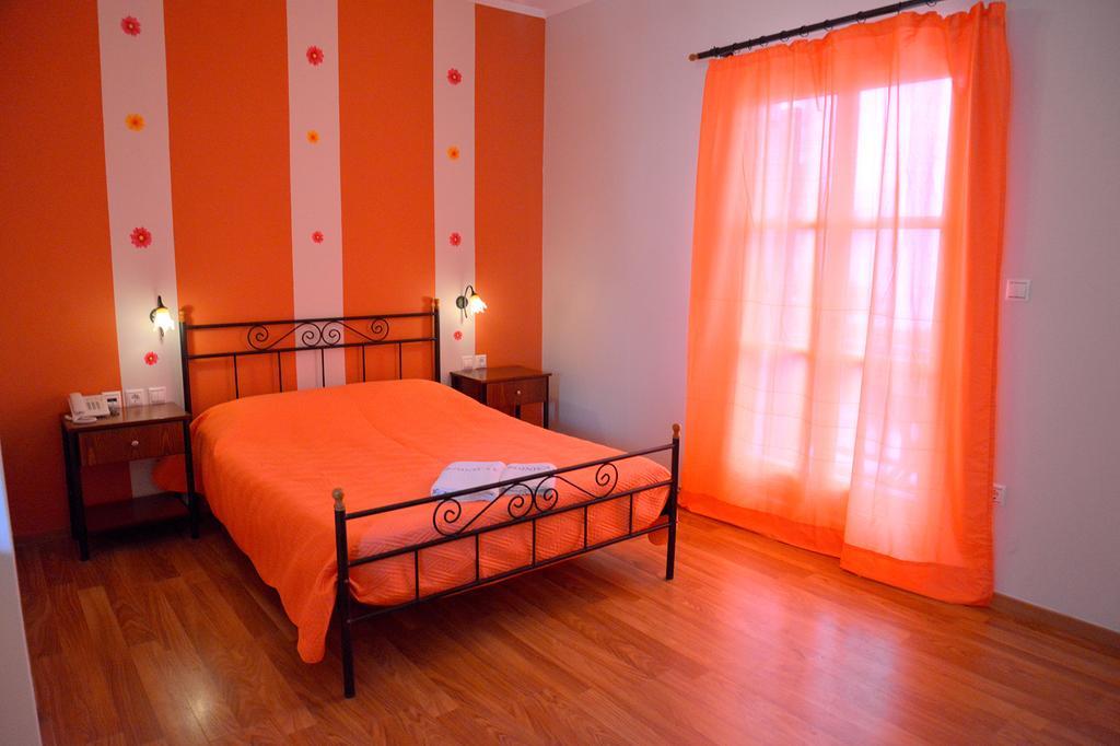 Apartment Finikas *