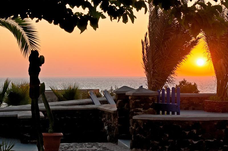 Guest house Artemis Village Karterados (Santorini)