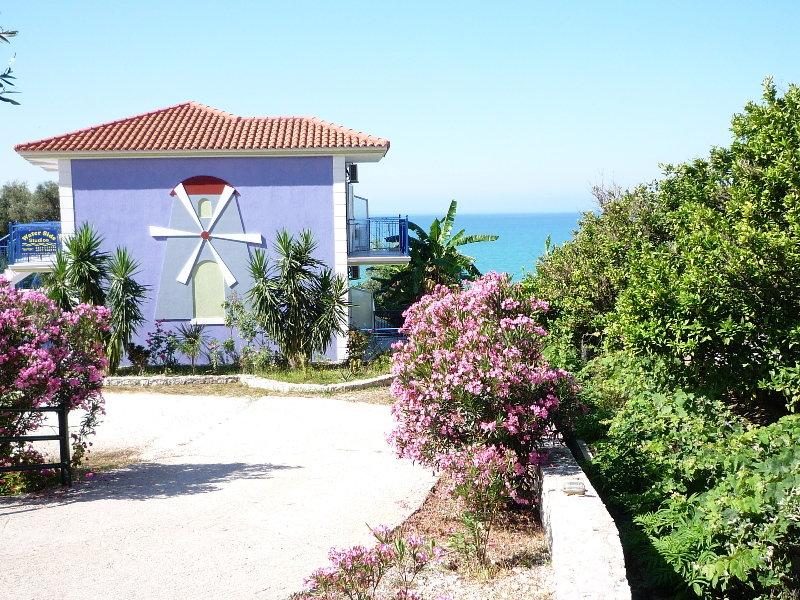 Milos Lourdata (Kefalonia)