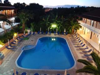 Aparthotel Lazaros Hotel Resort