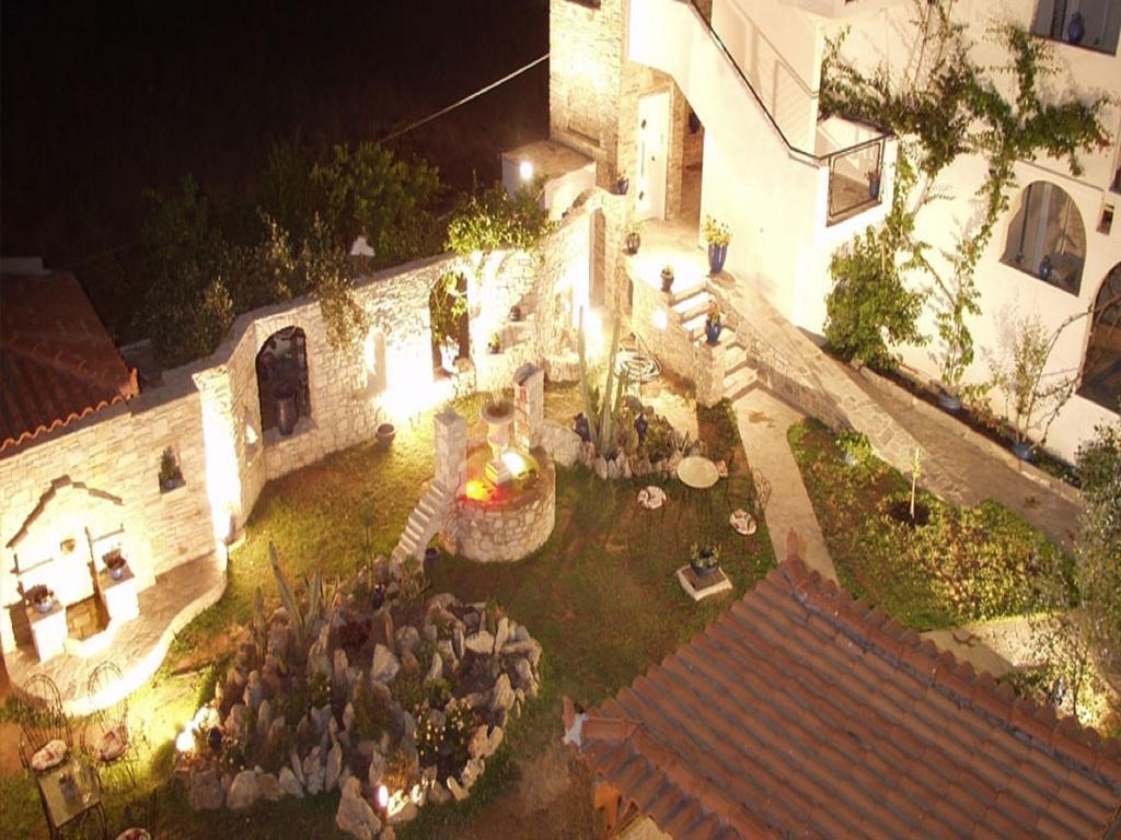 Argo & Hotel Agioi Apostoloi (Evia)