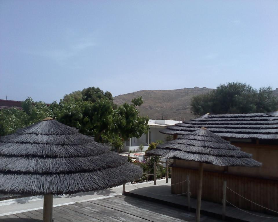 Isalos 3* Livadi (Serifos)