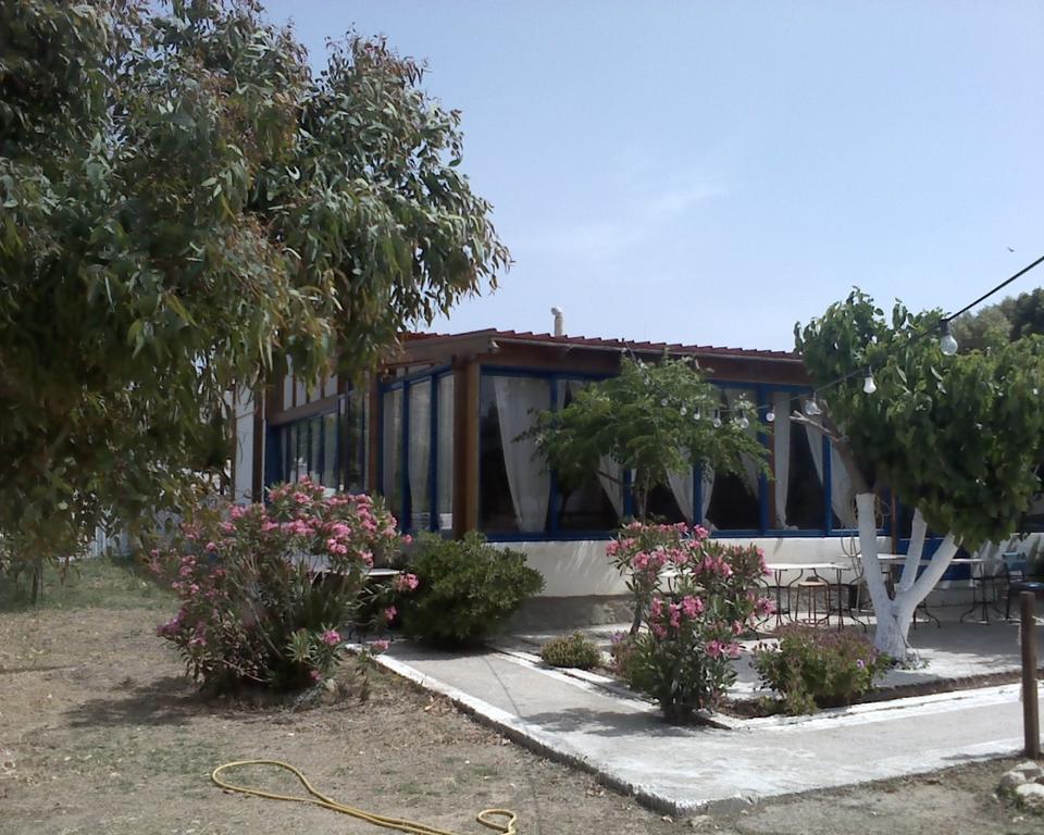Isalos Hotel Livadi (Serifos)