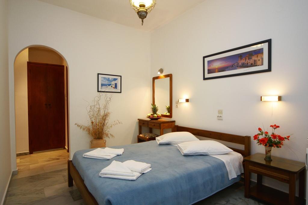 Anna Platanou Hotel