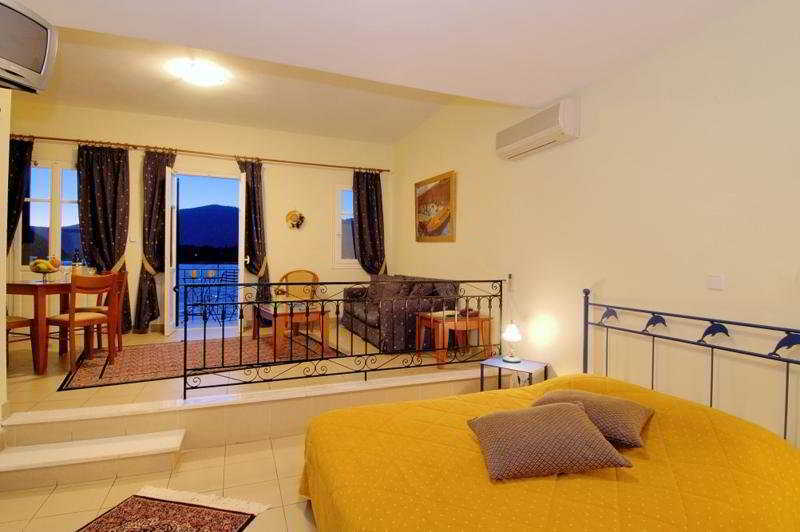 Omirikon Hotel 3*