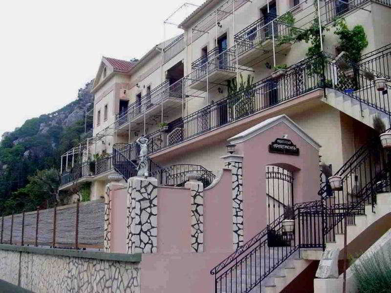 Aparthotel Aristotelis 2*