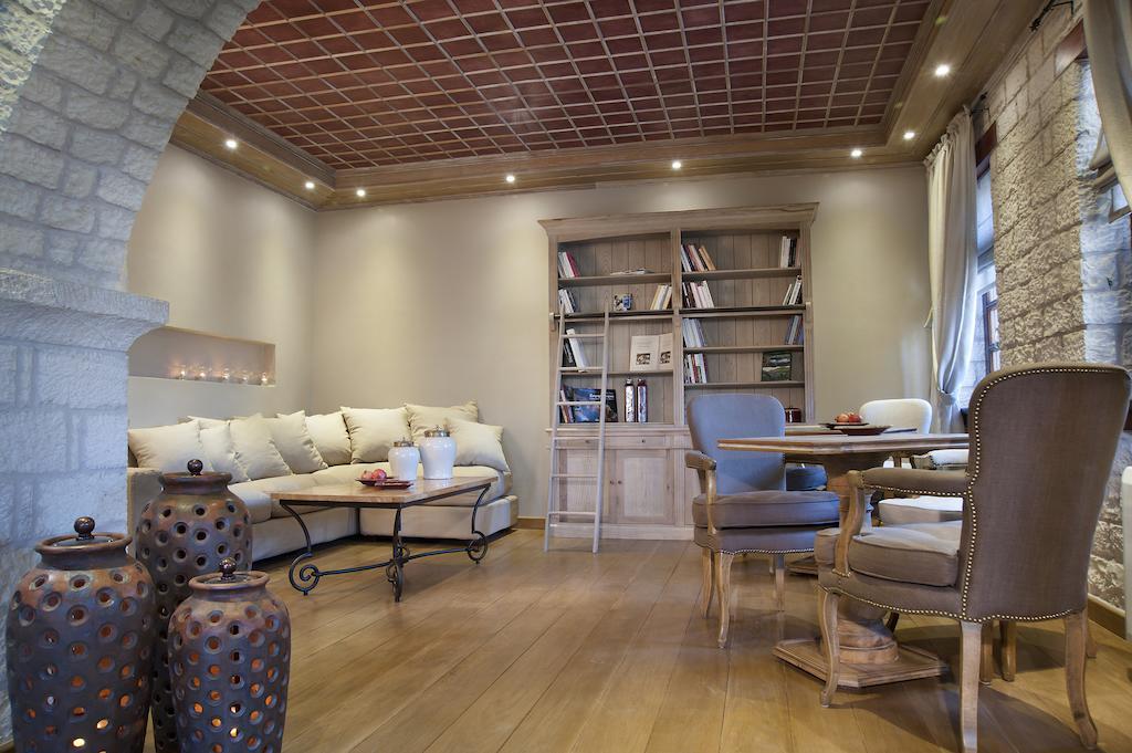 Aberratio Boutique 3* Aristi