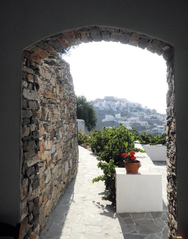 Agnanti * Kastron (Sifnos)