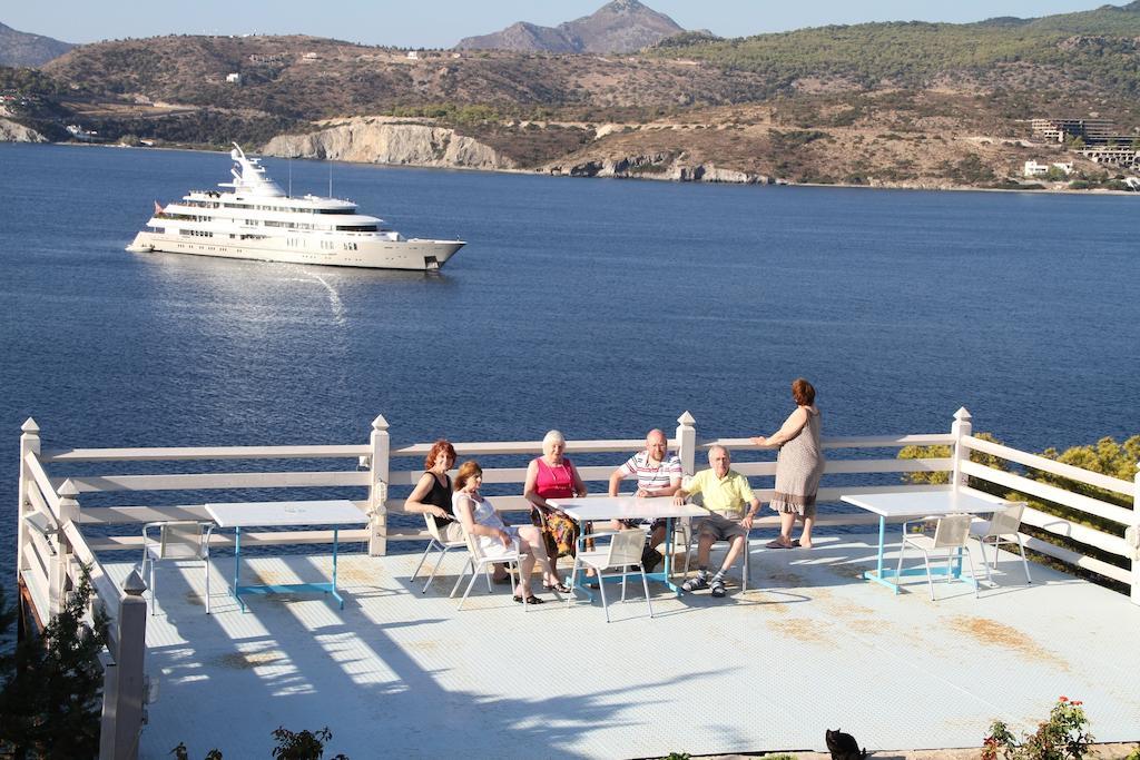 Kavos Bay Seafront Apartment *