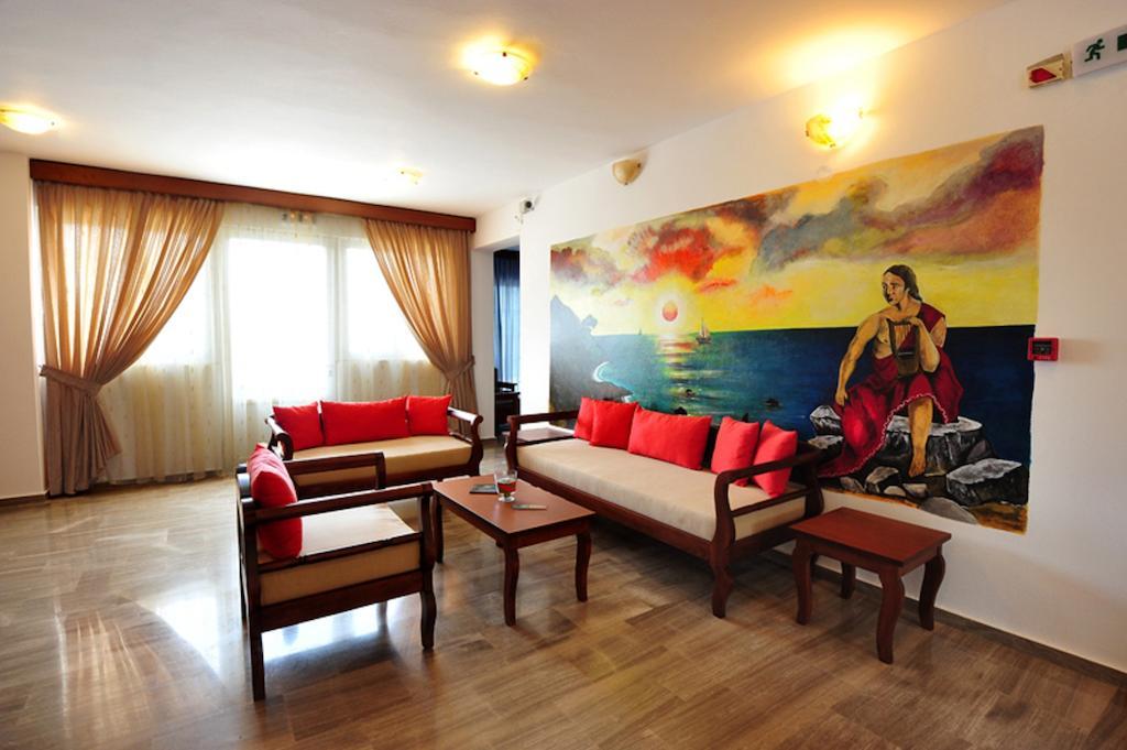 Aparthotel Anna Ageliki 2*