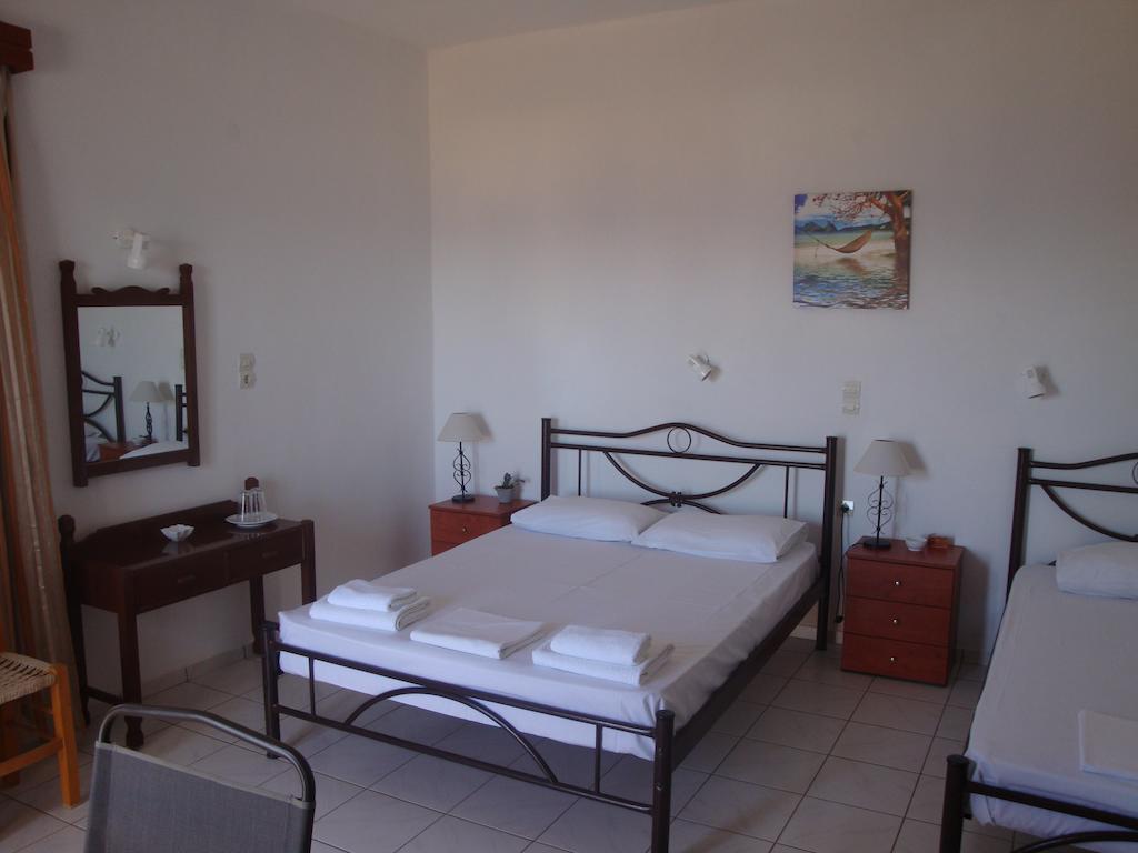 Apartment Meltemi *