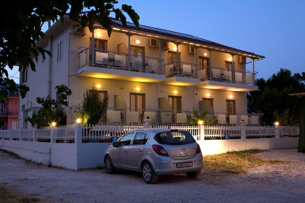 Guest house Savinos Vasiliki (Lefkada)