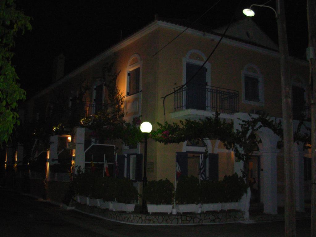 Louisa Aparthotel Poros (Kefalonia)