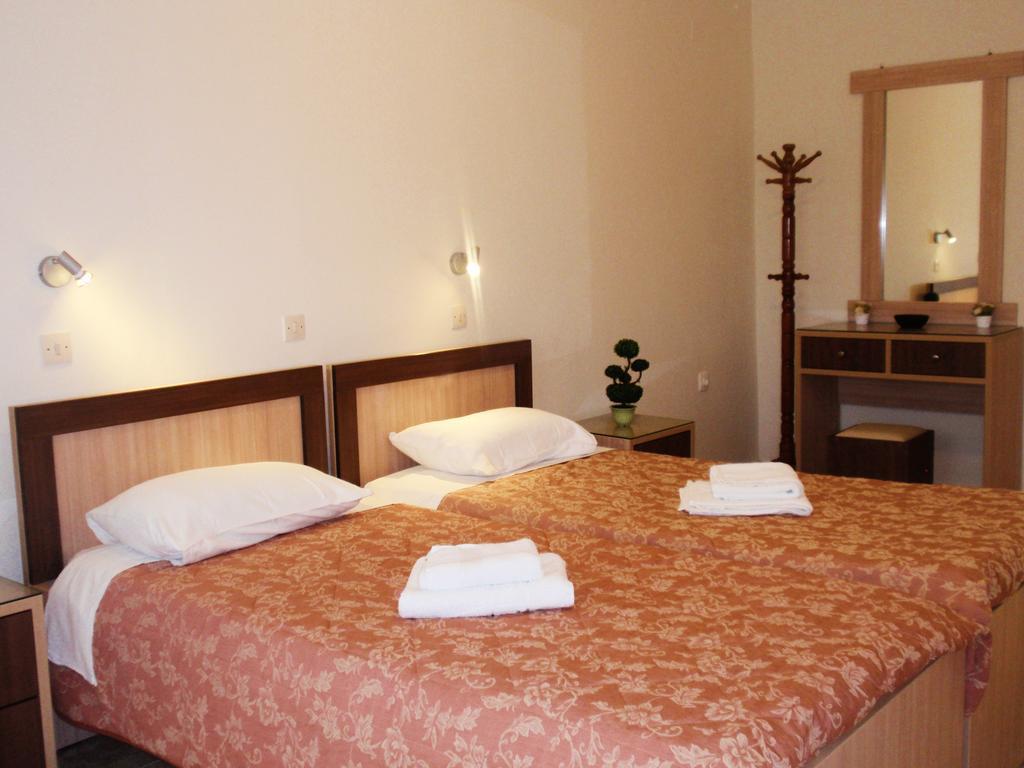 Santa Barbara Lakis