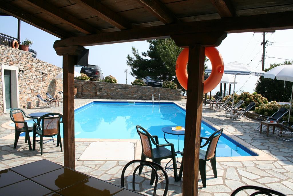Hotel Vrionis 2*