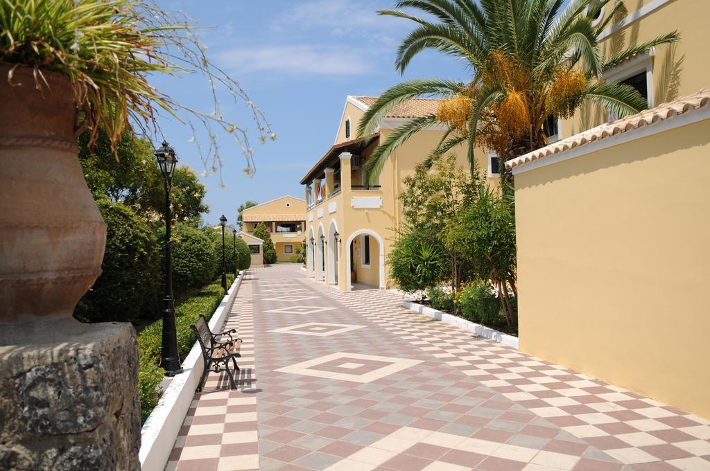 Matoula Acharavi (Corfu)