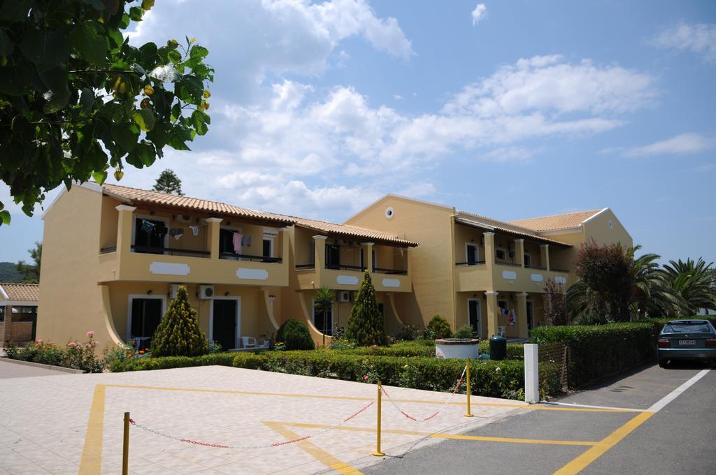 Matoula Aparthotel 3*