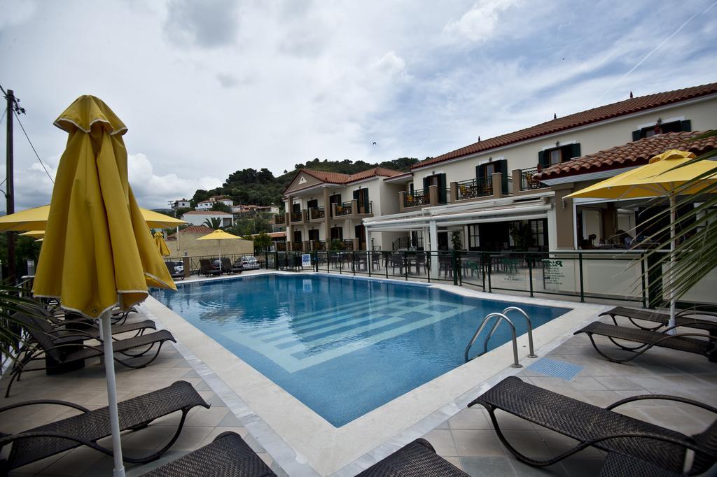 Plaza Palace Aparthotel 3*