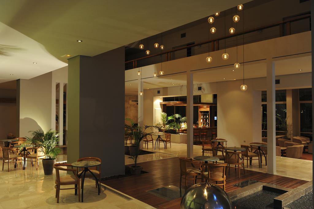 Hotel King Saron 4*