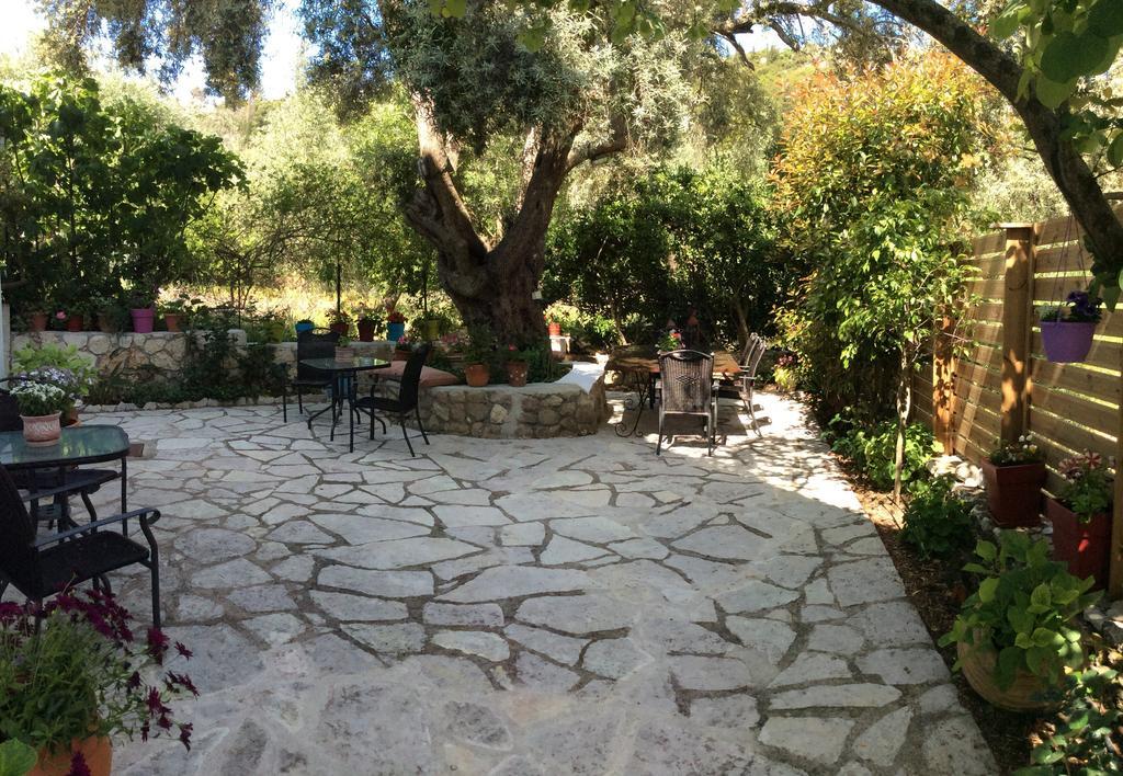 Milos 2* Lourdata (Kefalonia)