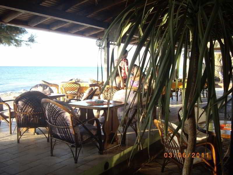 Ninos On The 2* Roda (Corfu)