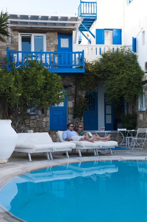 Voula & 4* Tourlos