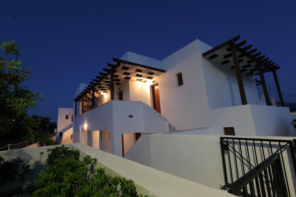 George Skyrosstudios Skyros