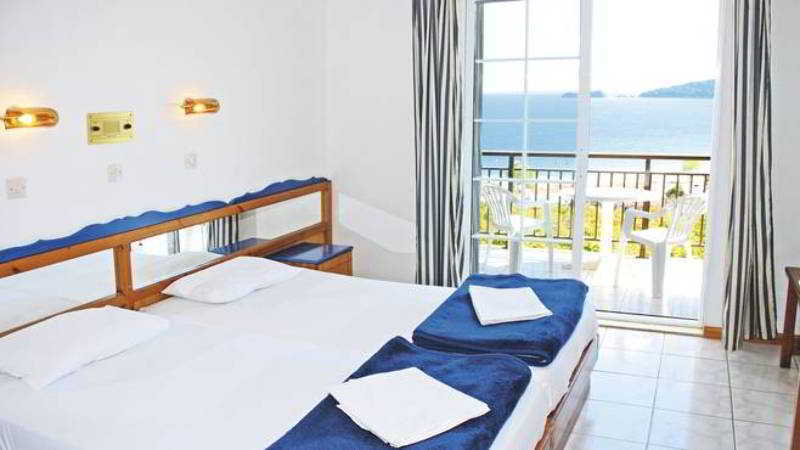Aparthotel Emerald 2*