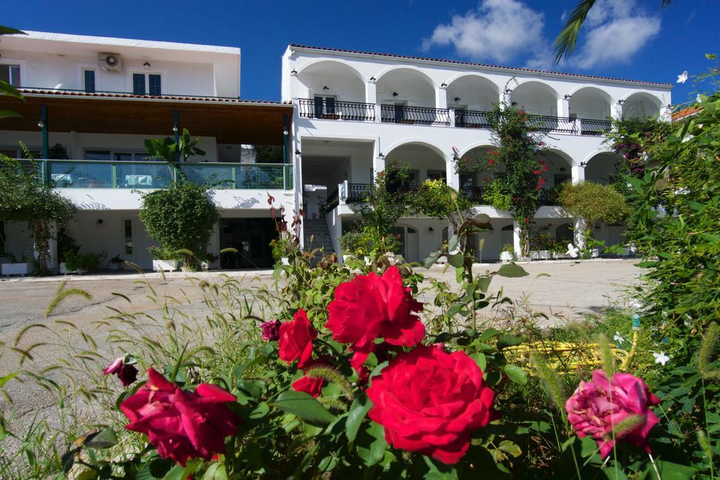 Athina Hotel 3*
