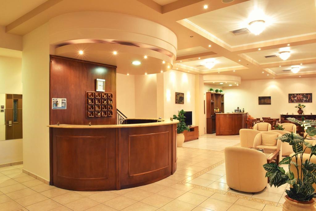Hotel Minos 2*