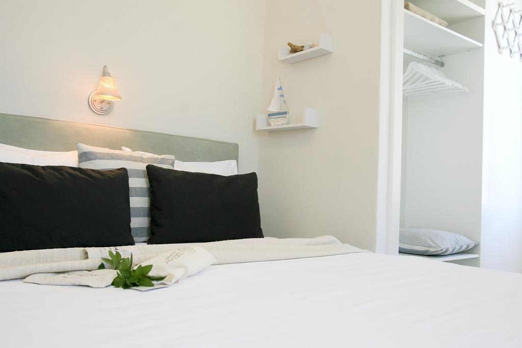 Paradissos Hotel *