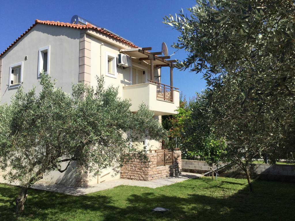Karavaki Apartment *