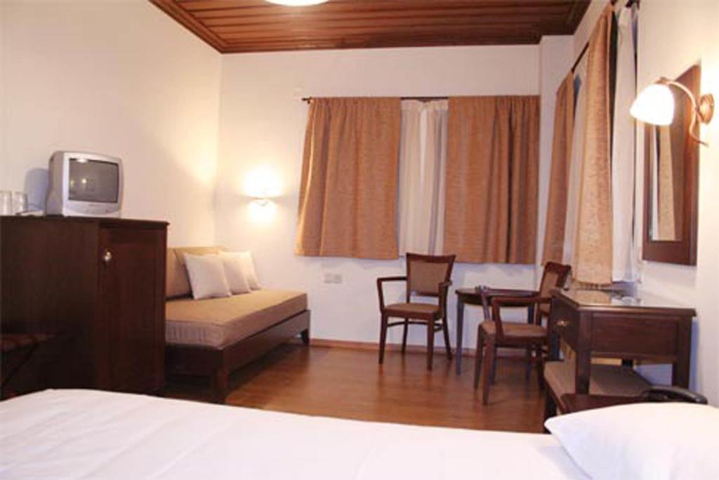 Mirovoli Hotel 2*