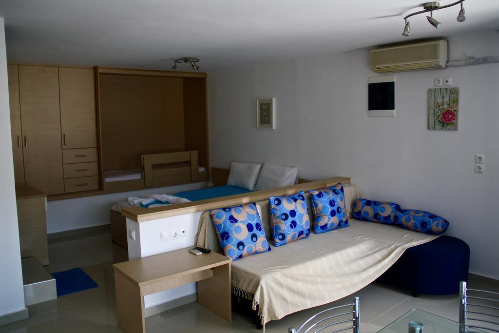 Sunorama Apts-studios Apartment