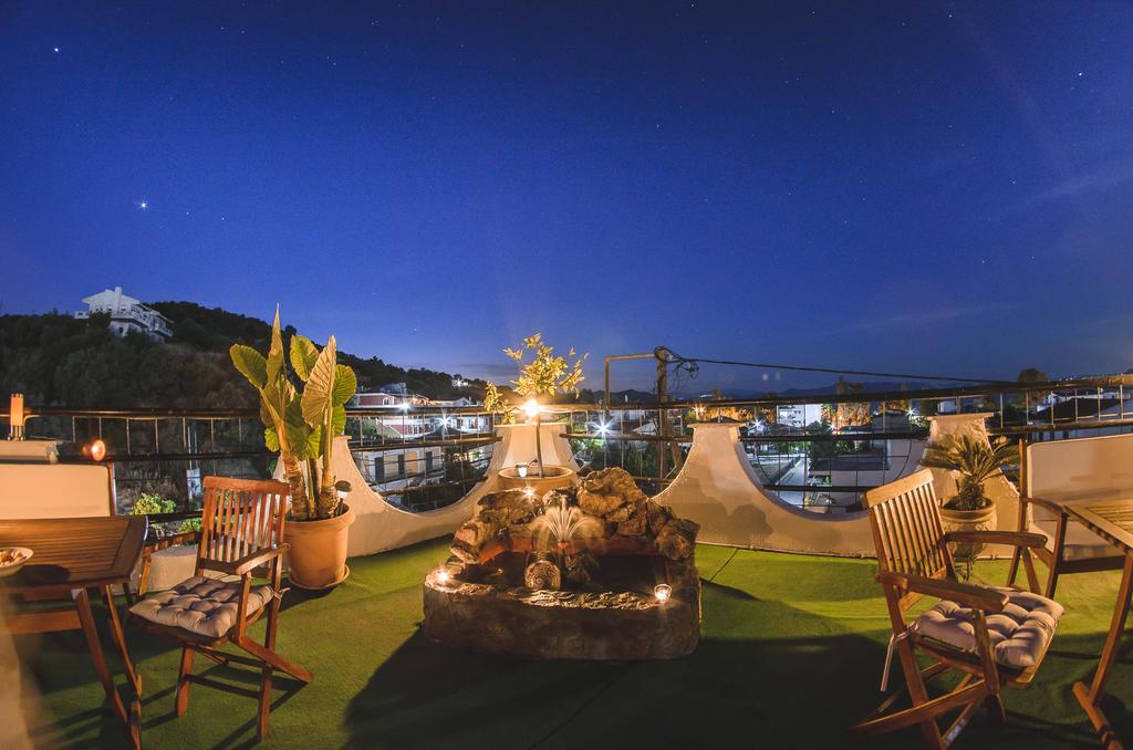 Katerina Aparthotel Neos Pirgos
