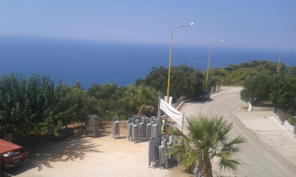 Nastas Paradeisos Apartment