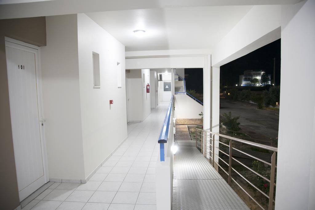 Hotel Athinoula 2*