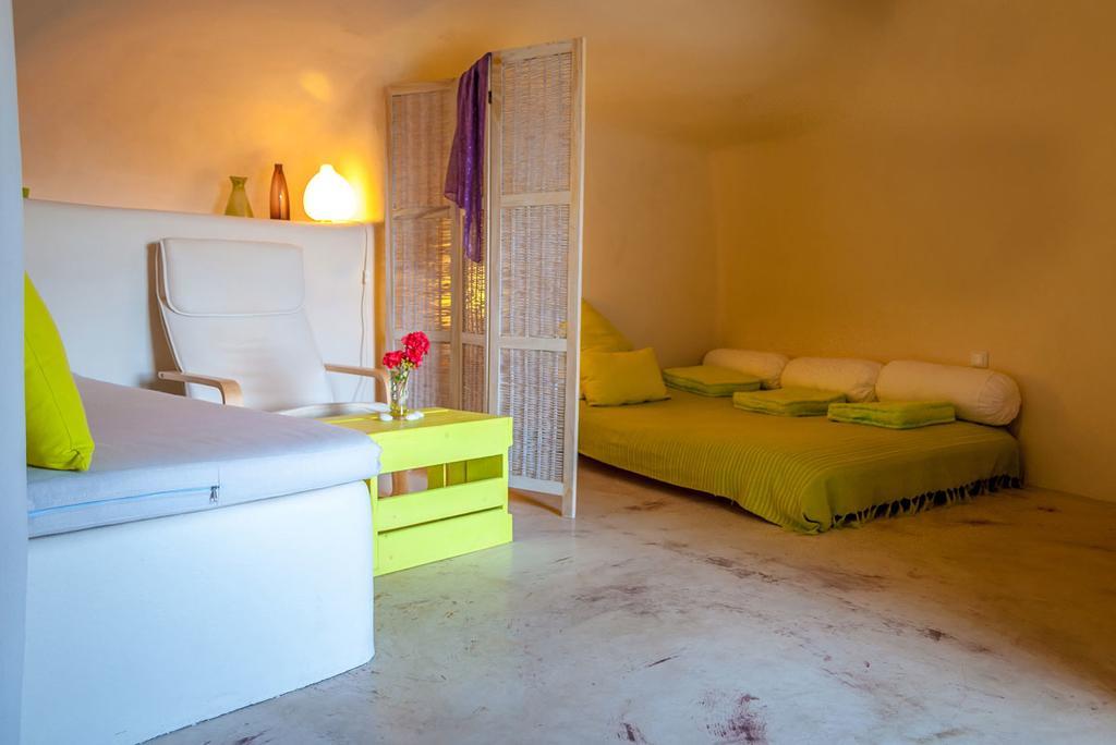 Aloni Cave House