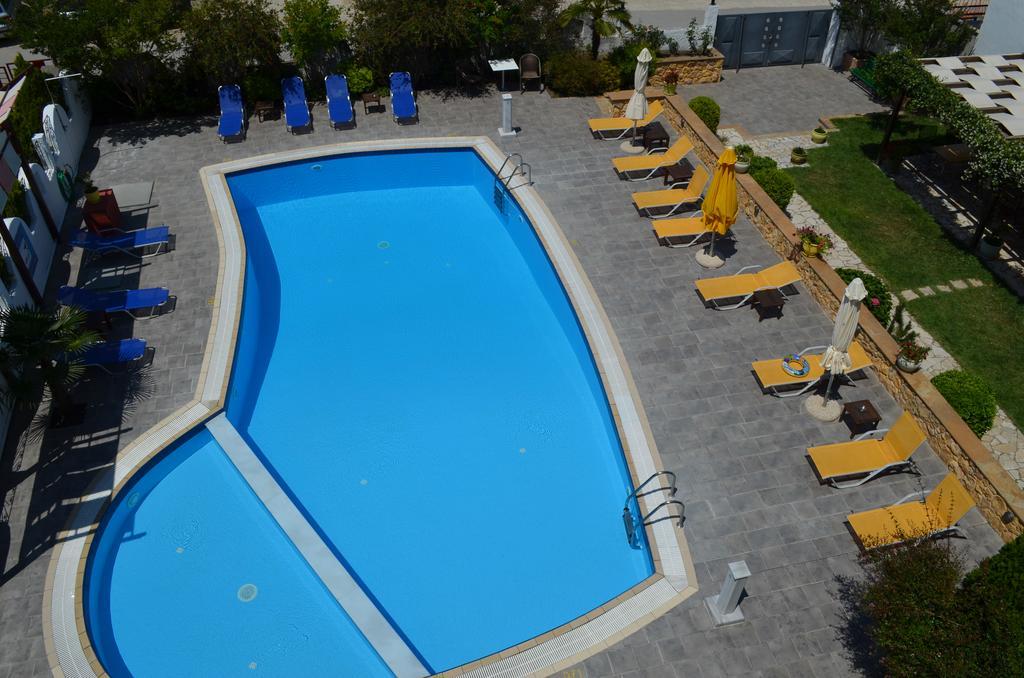 Elanios Zeus Aparthotel 3*