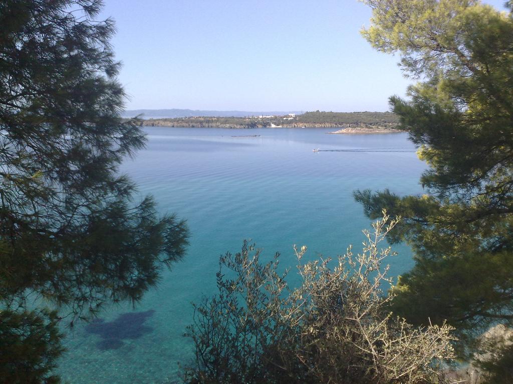 Amazing Beachfront Maison Holiday home Toroni