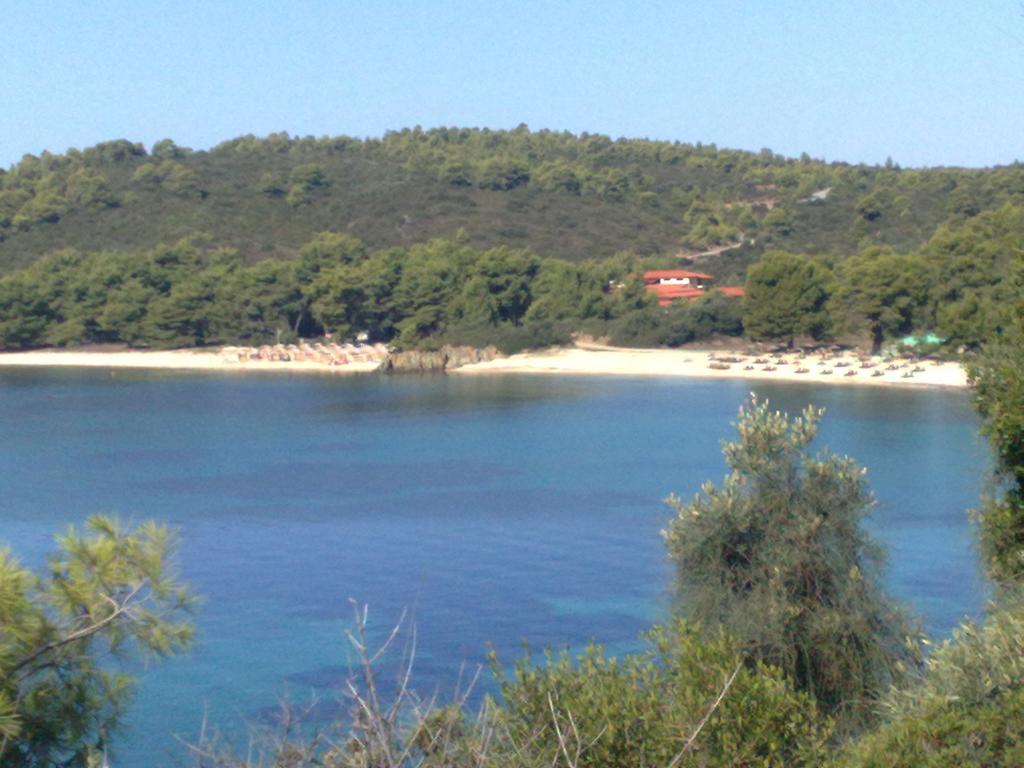 Amazing Beachfront Maison Toroni