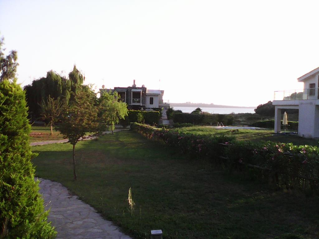Holiday home Amazing Beachfront Maison Toroni