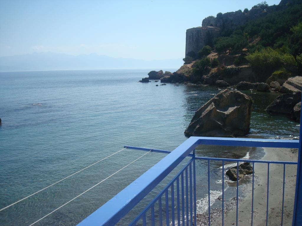 Ta Vrachakia Guest house Koroni (Messinia)